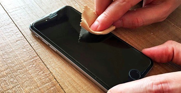 clean iPhone touchscreen