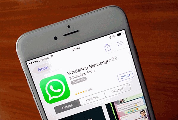 fix whatsapp crash iphone by reinstalling it