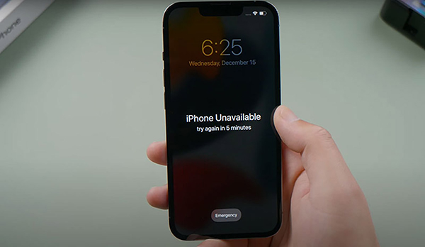 iphone 15 unavaialble how to unlock