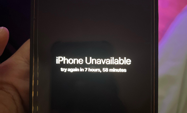 iphone unavailable try again in 8 hours