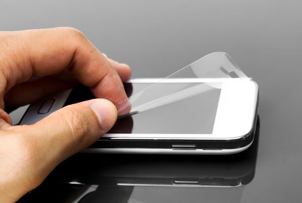 fix iphone ghost touch by removing iphone screen protector